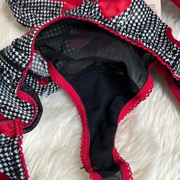 Victoria’s Secret Sexy Little Things Heart Bra and Panty Set - Picture 5 of 7